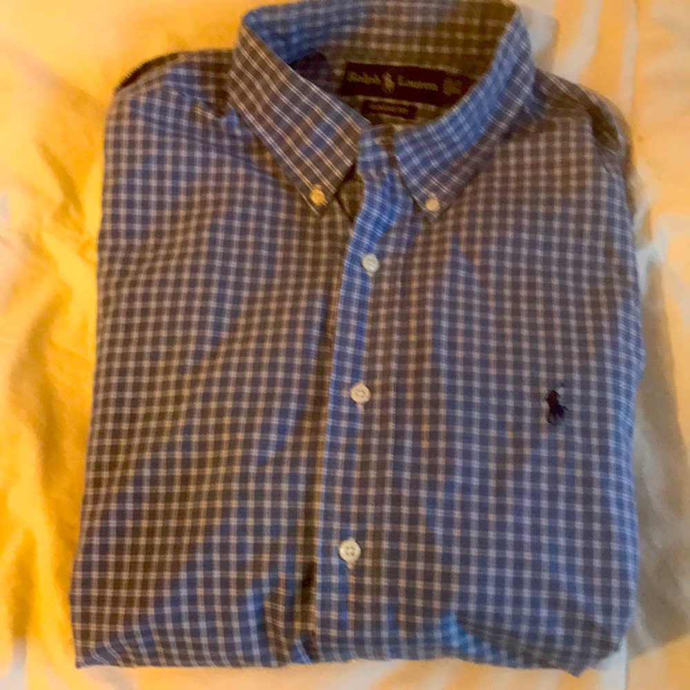 Ralph Lauren men’s button down shirt size large in excellent condition